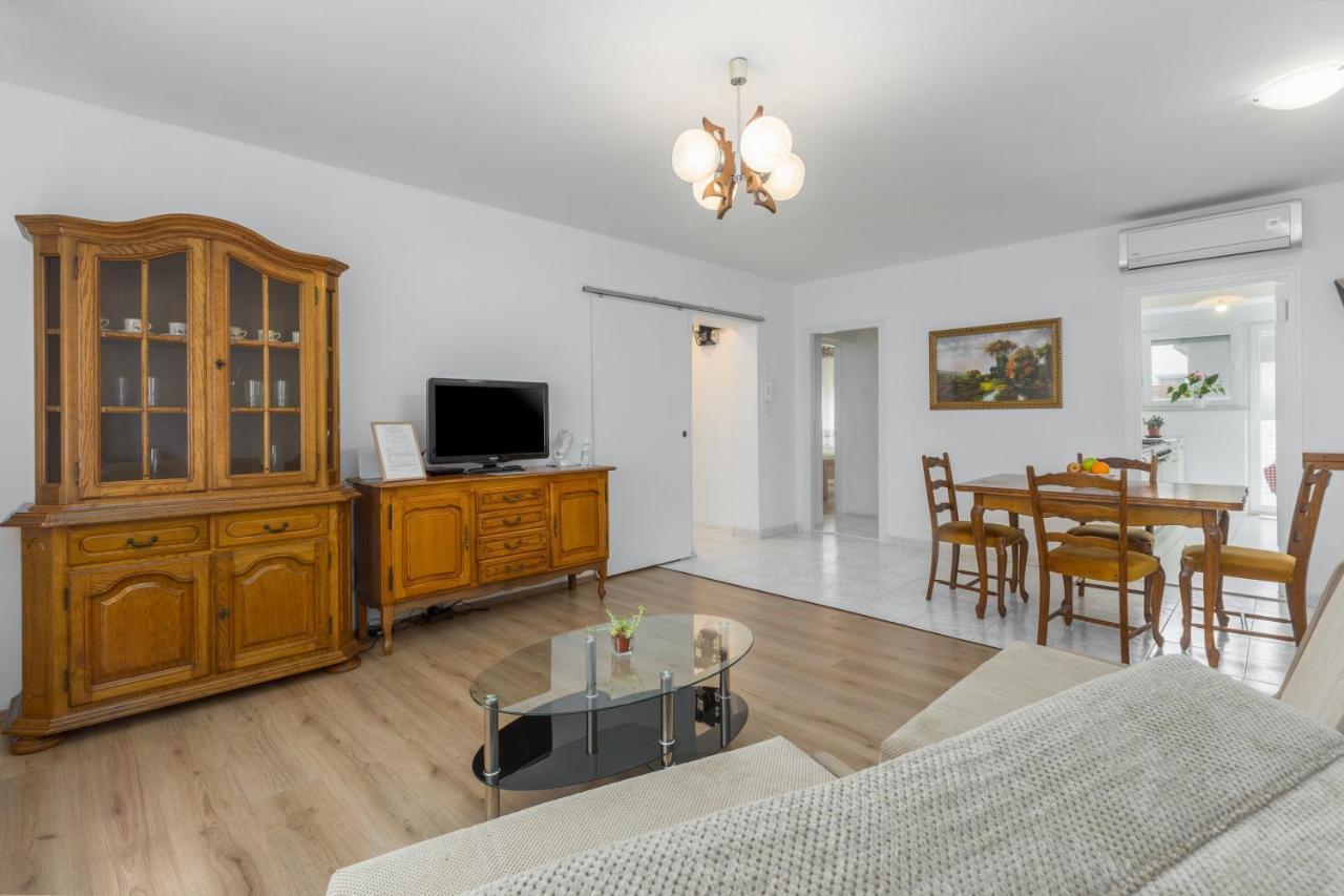 Nika Apartman *